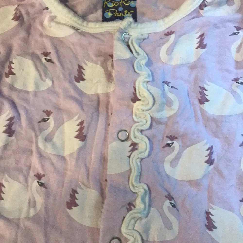 Kickee pants fantasy‎ swans 12-18